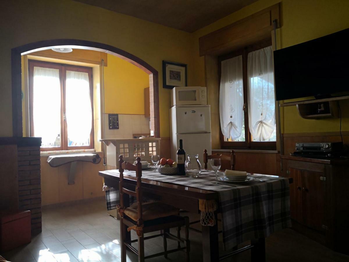 Casa Vacanze Sonia Apartment Amelia Ngoại thất bức ảnh