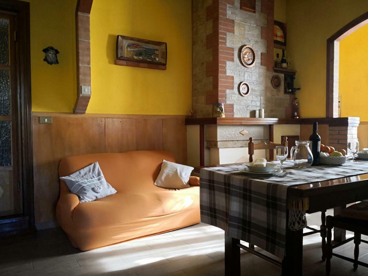 Casa Vacanze Sonia Apartment Amelia Ngoại thất bức ảnh